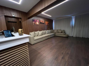 City Hotel